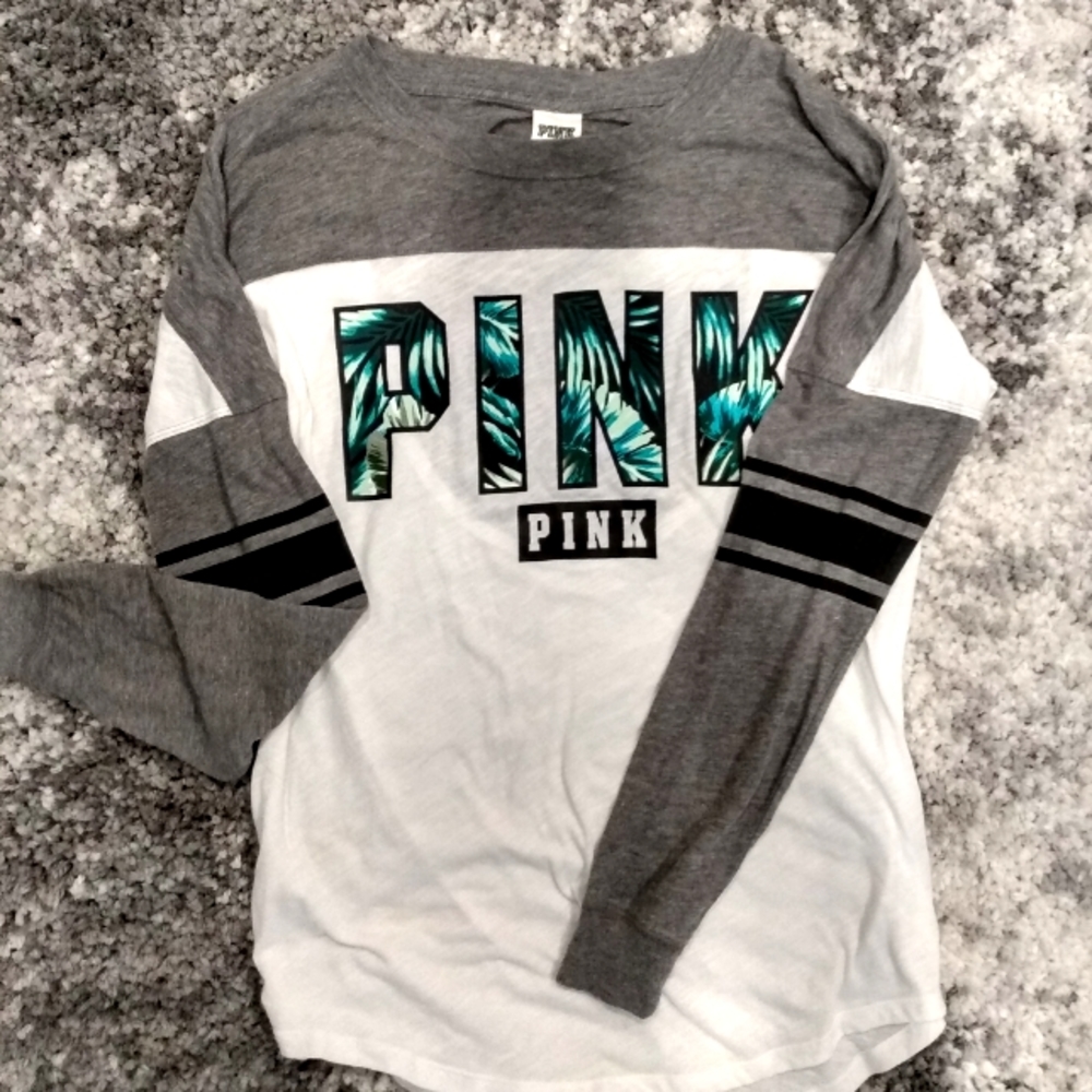 🌿XS PINK Victoria's Secret Long Sleeve🌿